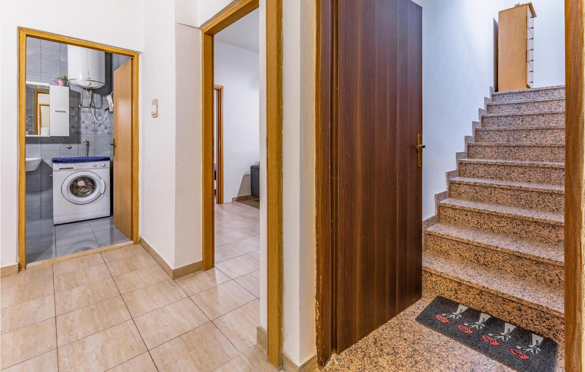 Amazing Apartment In Pula With Kitchen Exterior foto
